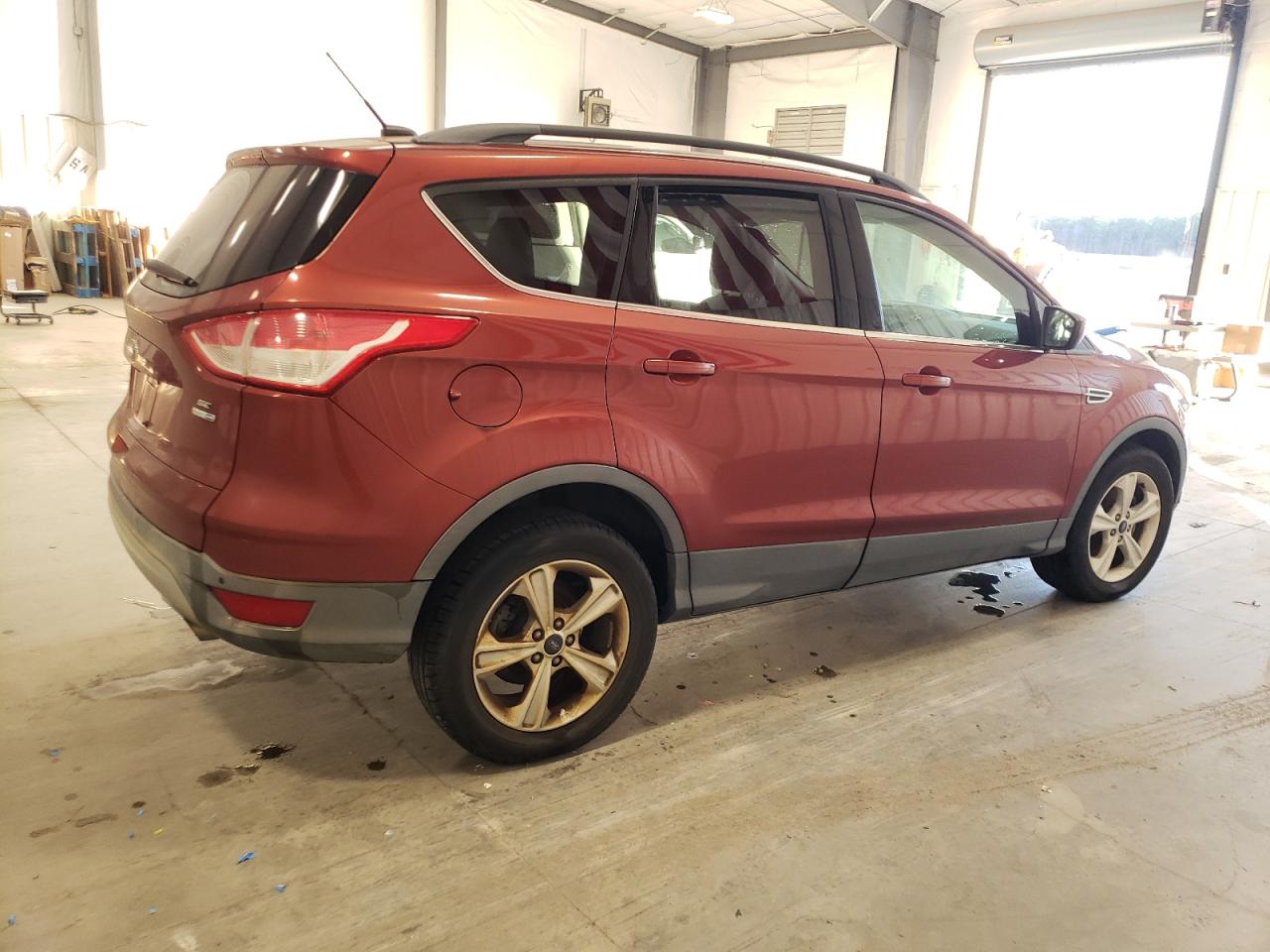 Photo 2 VIN: 1FMCU9GX9FUB65695 - FORD ESCAPE 