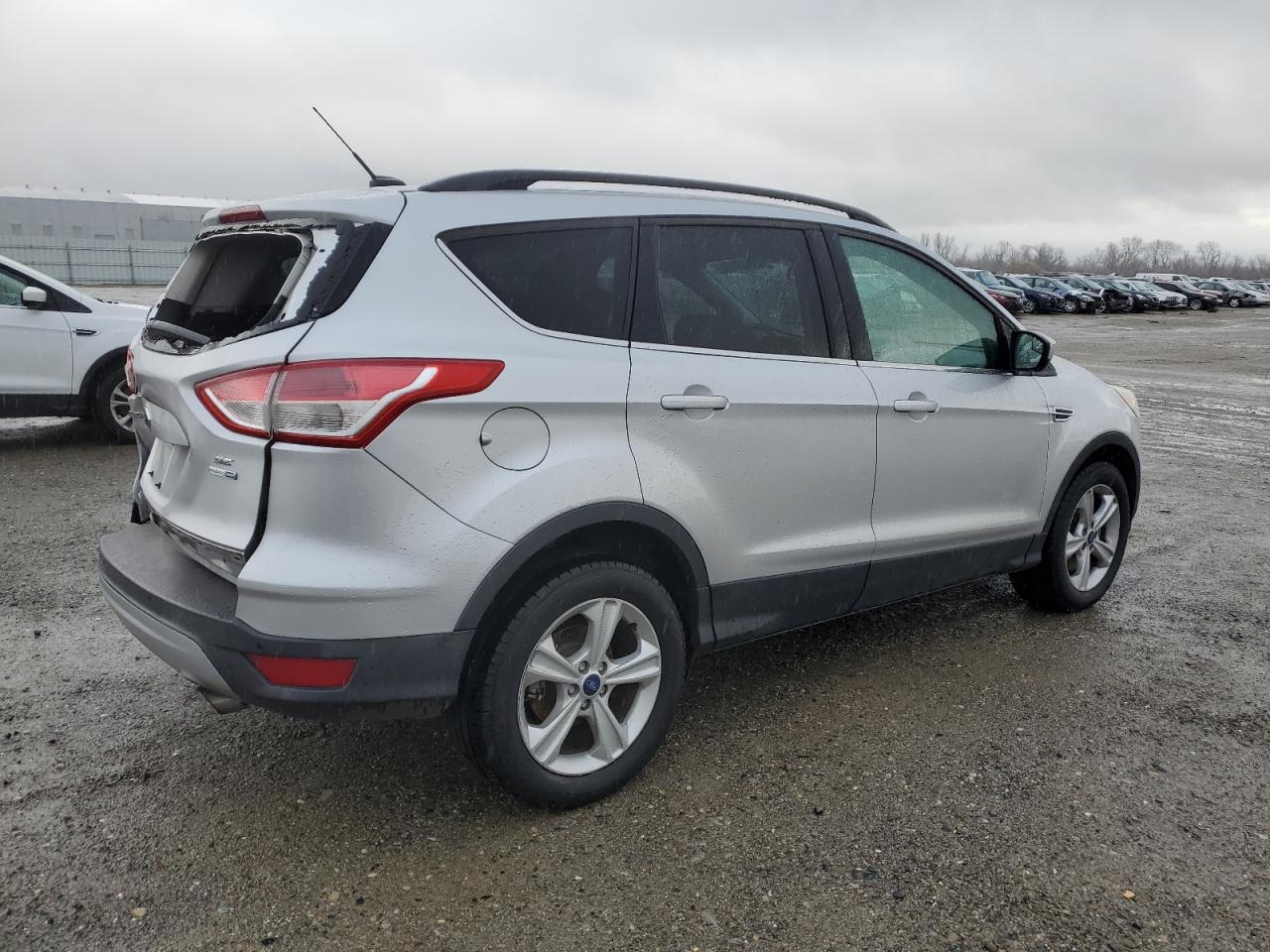 Photo 2 VIN: 1FMCU9GXXEUE41476 - FORD ESCAPE 