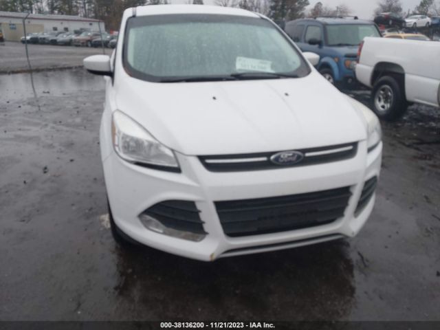 Photo 5 VIN: 1FMCU9GXXFUA72846 - FORD ESCAPE 