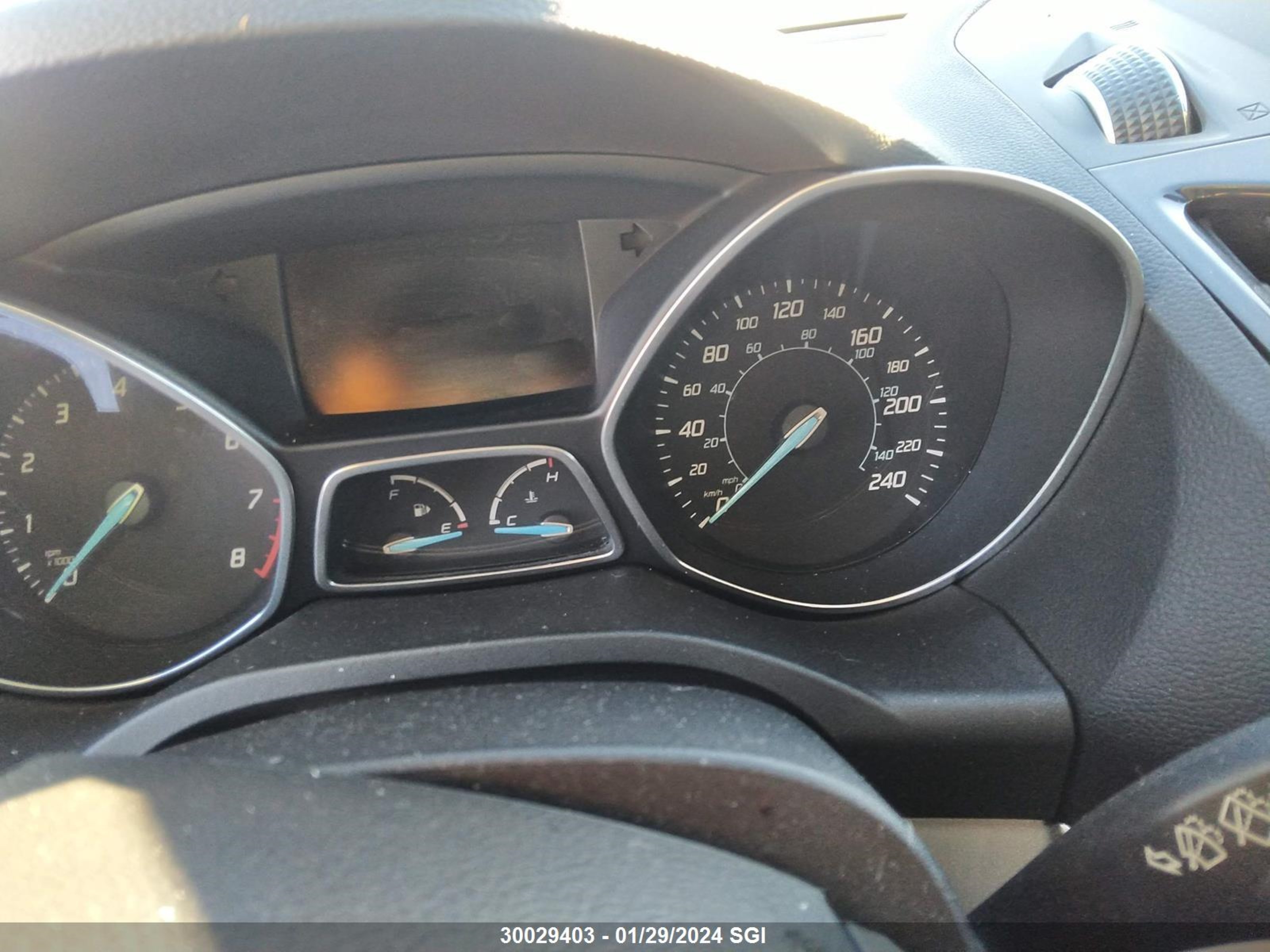 Photo 6 VIN: 1FMCU9H90DUB58180 - FORD ESCAPE 