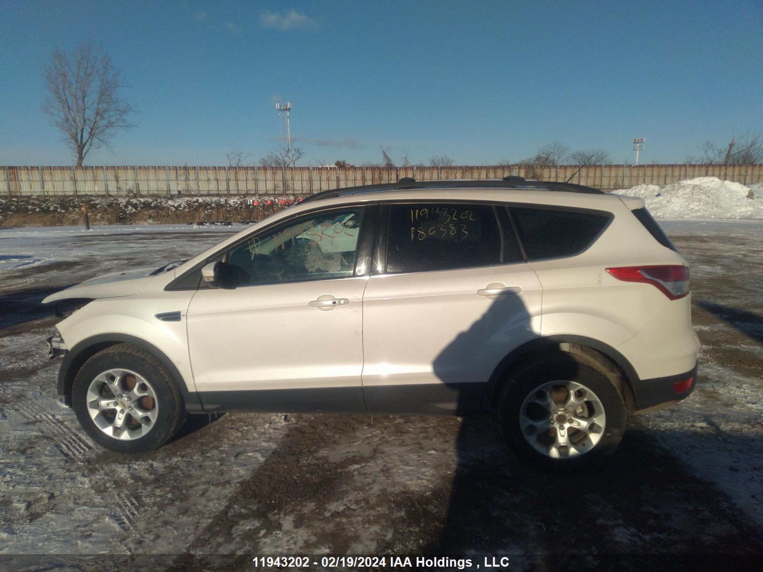 Photo 14 VIN: 1FMCU9H90DUB86383 - FORD ESCAPE 