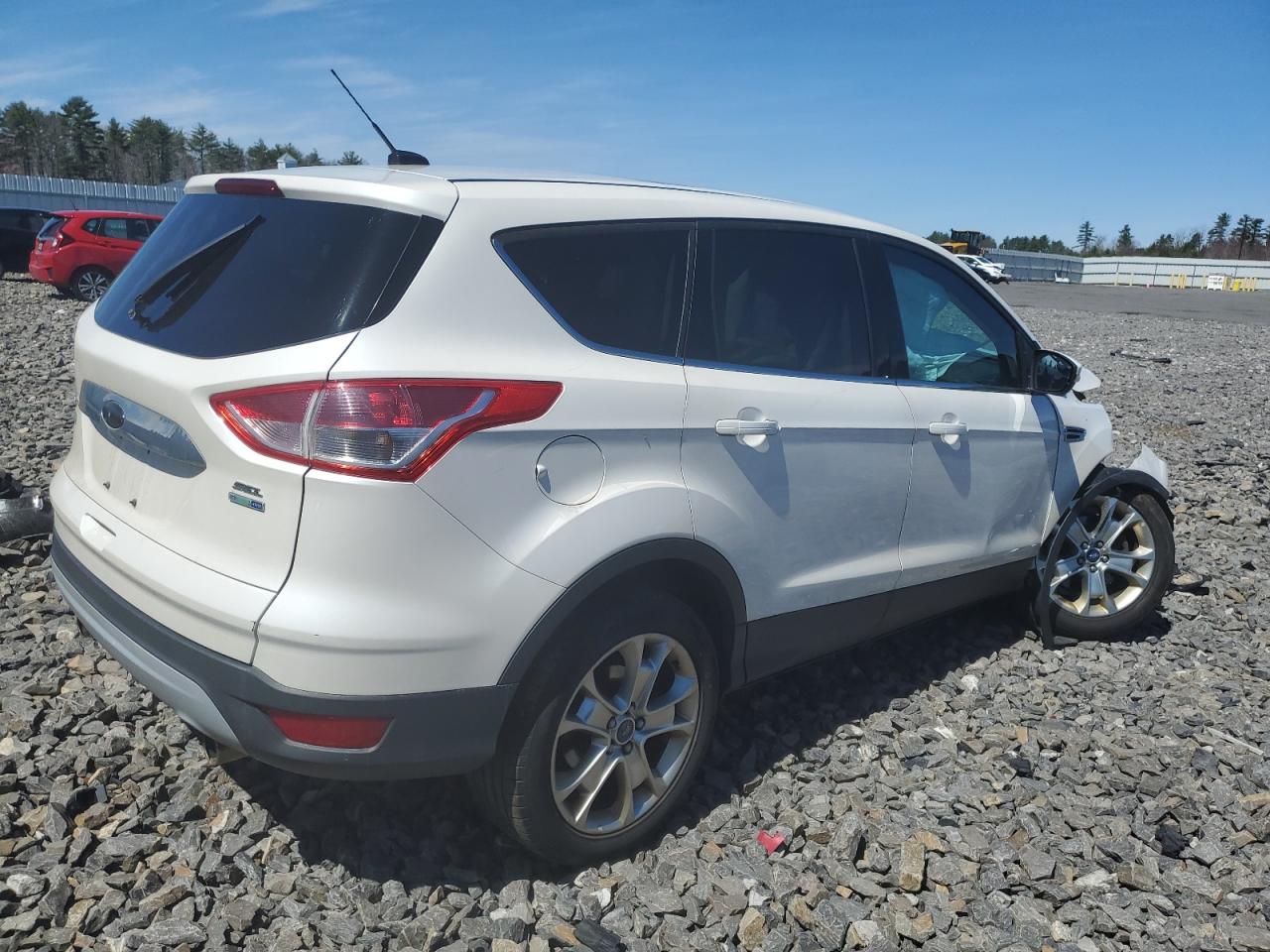 Photo 2 VIN: 1FMCU9H90DUC96043 - FORD ESCAPE 