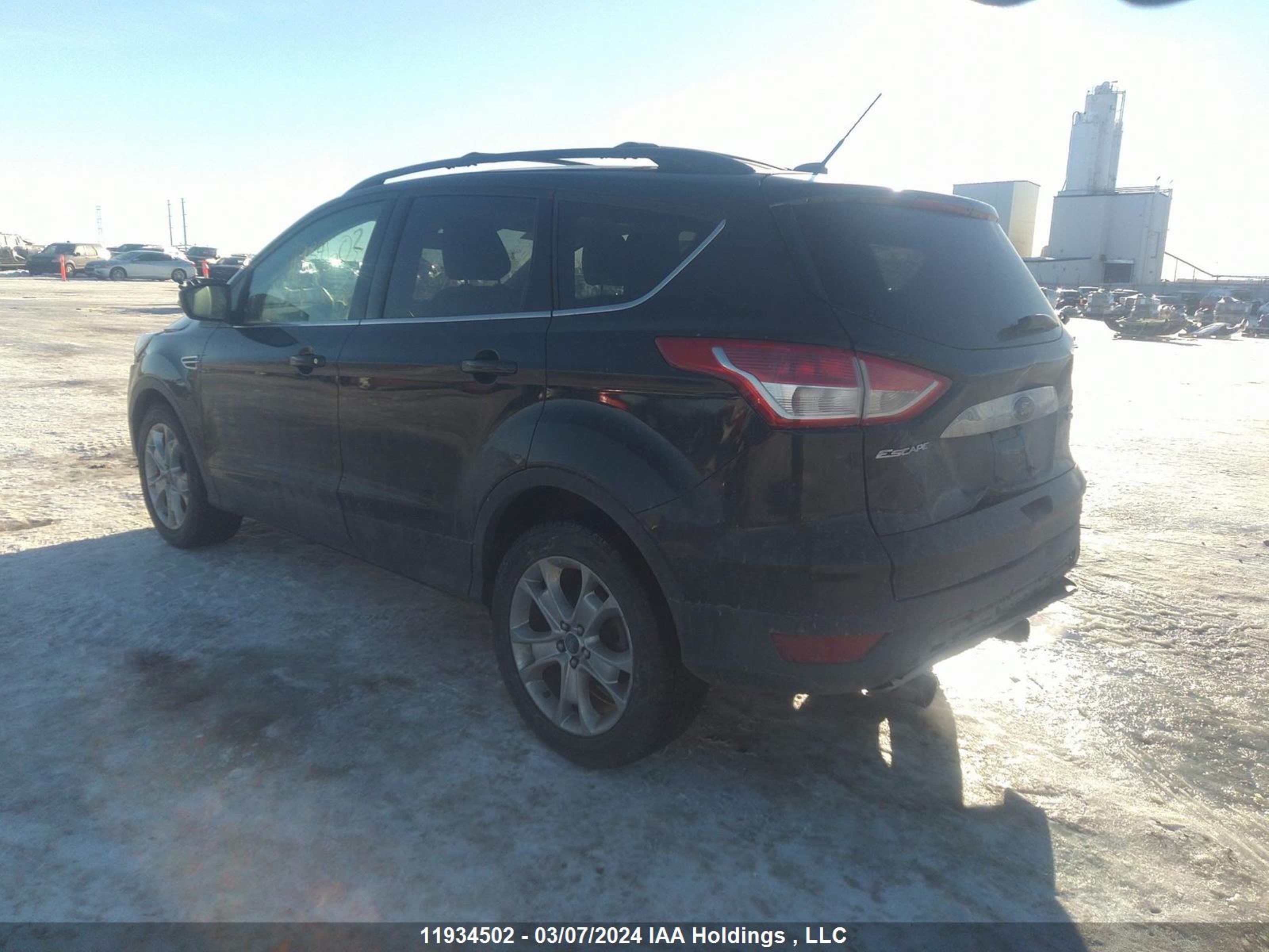 Photo 2 VIN: 1FMCU9H93DUA43539 - FORD ESCAPE 