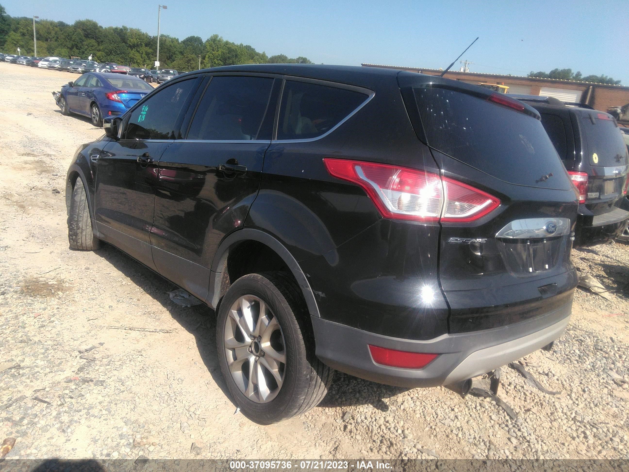 Photo 2 VIN: 1FMCU9H95DUA34955 - FORD ESCAPE 