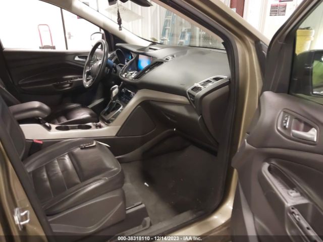 Photo 4 VIN: 1FMCU9H95DUA70001 - FORD ESCAPE 