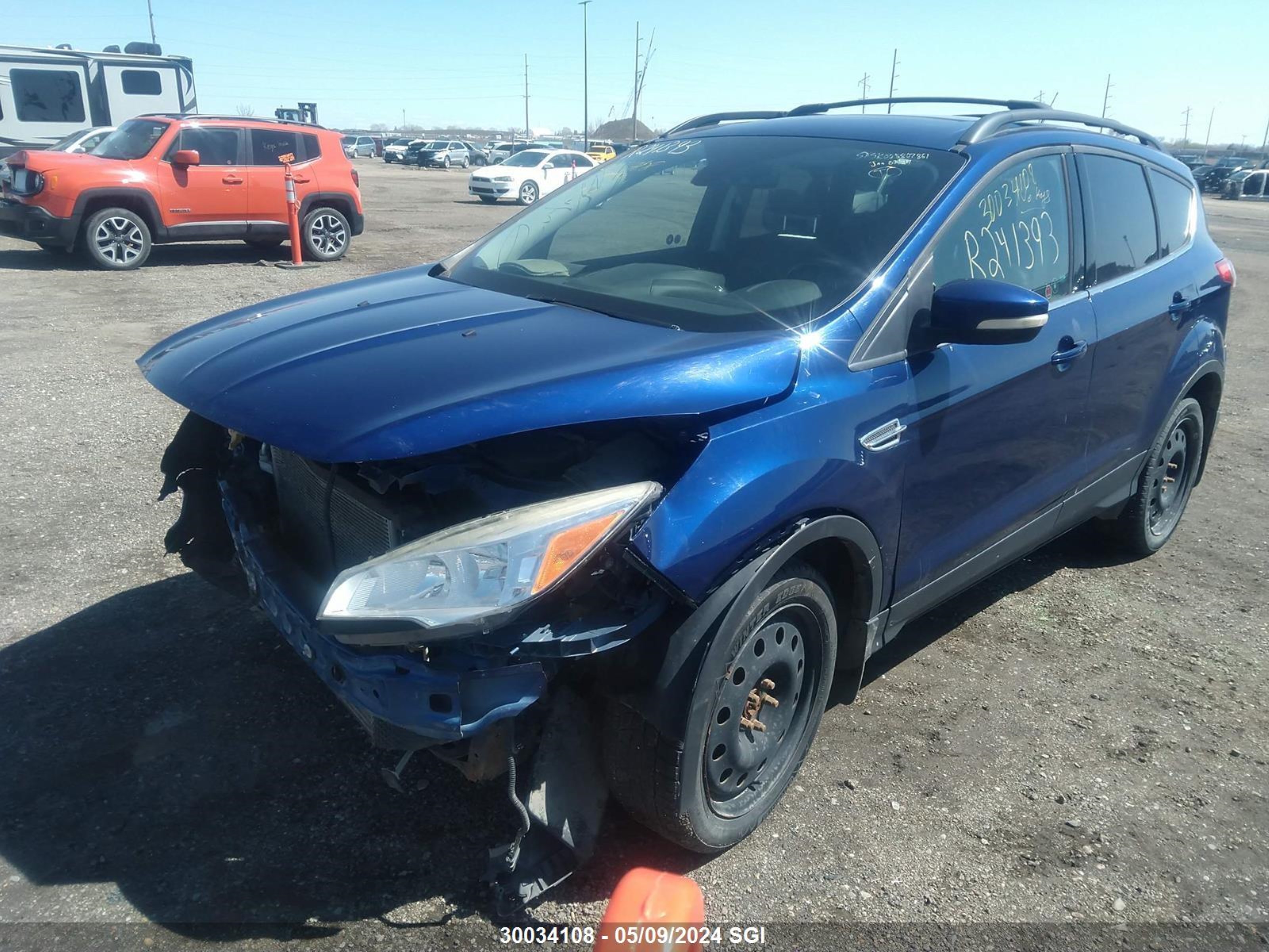 Photo 1 VIN: 1FMCU9H97DUA14965 - FORD ESCAPE 