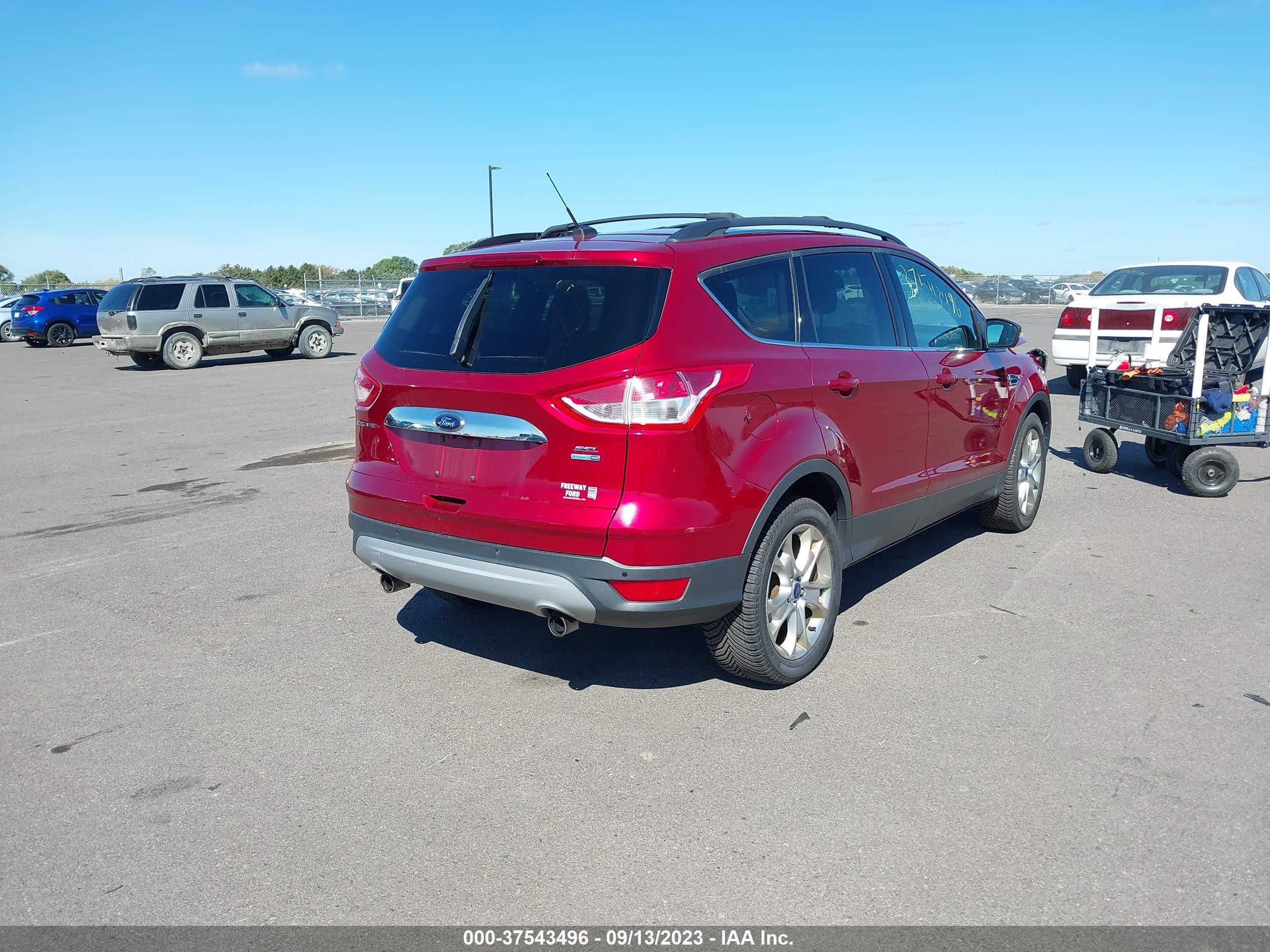 Photo 3 VIN: 1FMCU9H98DUB39991 - FORD ESCAPE 