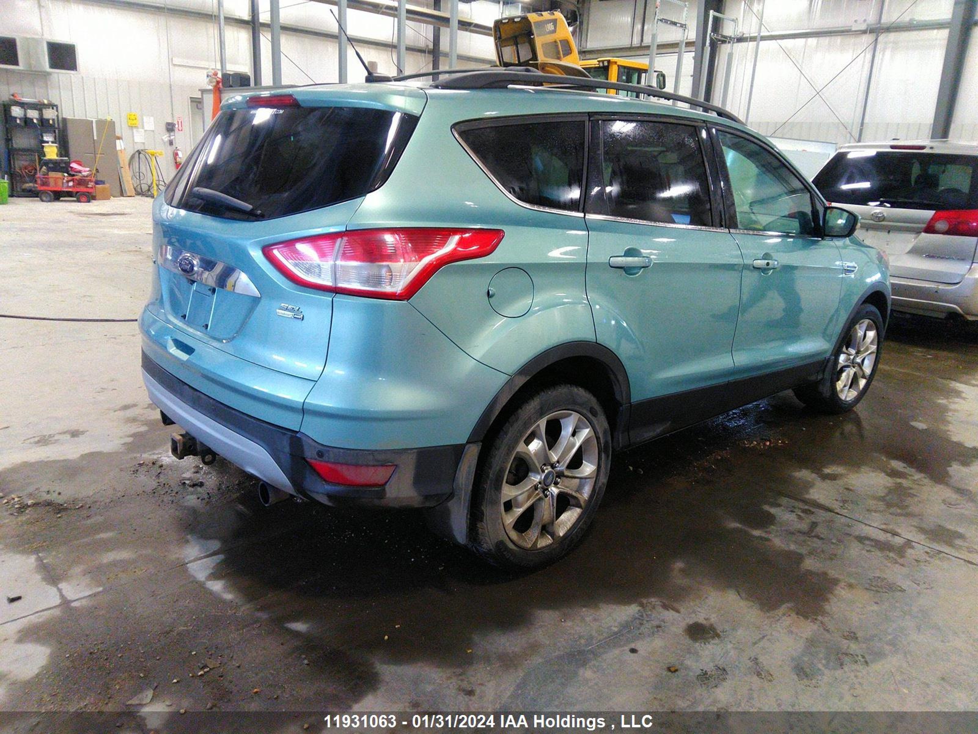 Photo 3 VIN: 1FMCU9H98DUC81676 - FORD ESCAPE 