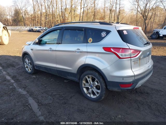 Photo 2 VIN: 1FMCU9H99DUA37552 - FORD ESCAPE 