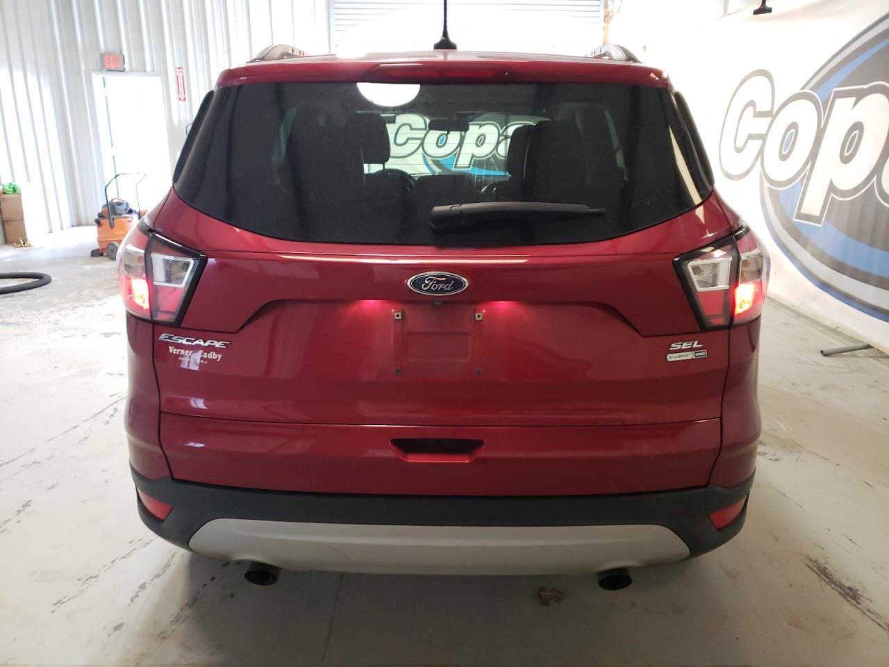 Photo 5 VIN: 1FMCU9HD0JUA26522 - FORD ESCAPE 