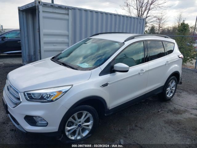 Photo 1 VIN: 1FMCU9HD1JUA49453 - FORD ESCAPE 