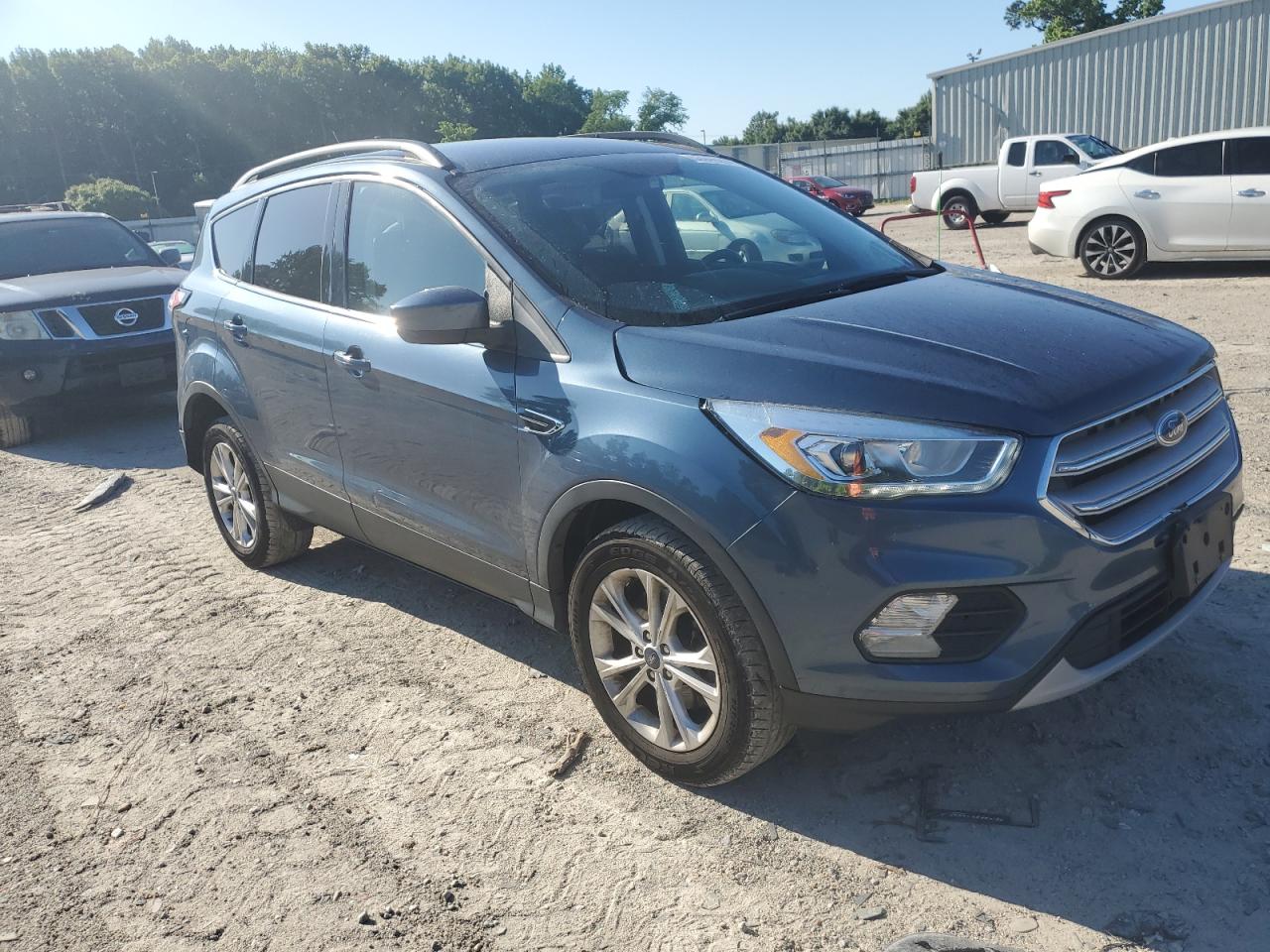 Photo 3 VIN: 1FMCU9HD1JUB01549 - FORD ESCAPE 