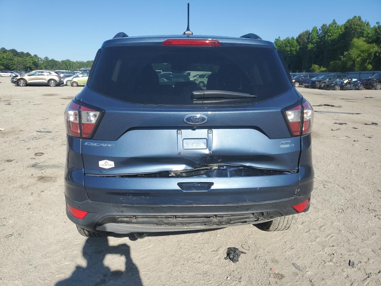 Photo 5 VIN: 1FMCU9HD1JUB01549 - FORD ESCAPE 