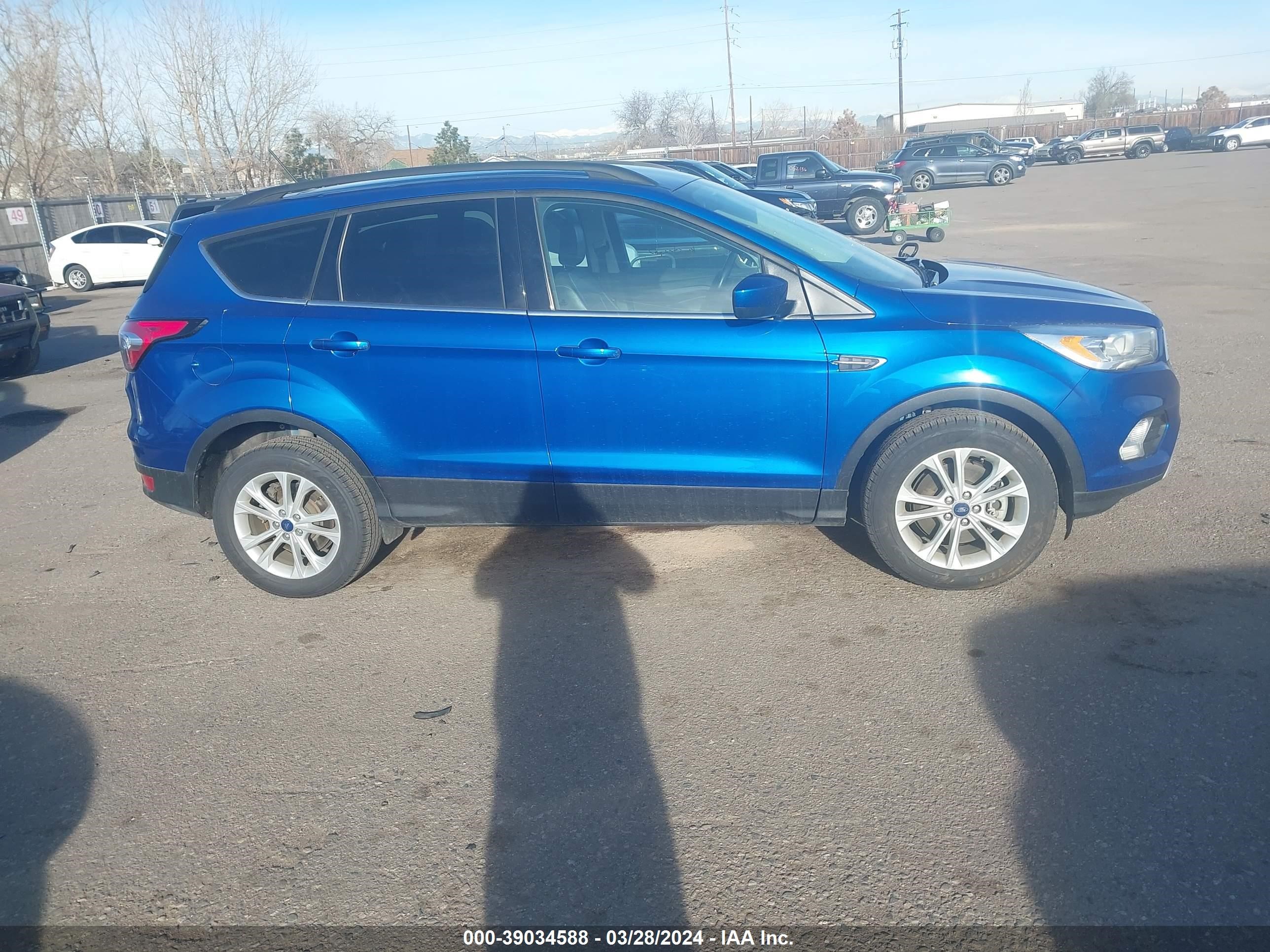 Photo 12 VIN: 1FMCU9HD1JUB43493 - FORD ESCAPE 