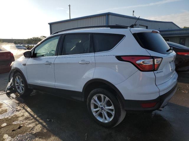 Photo 1 VIN: 1FMCU9HD1JUB81337 - FORD ESCAPE 