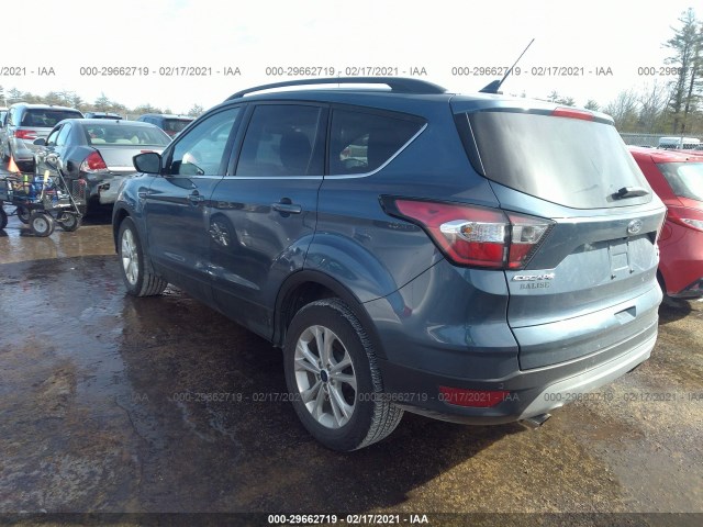 Photo 2 VIN: 1FMCU9HD1JUB92208 - FORD ESCAPE 