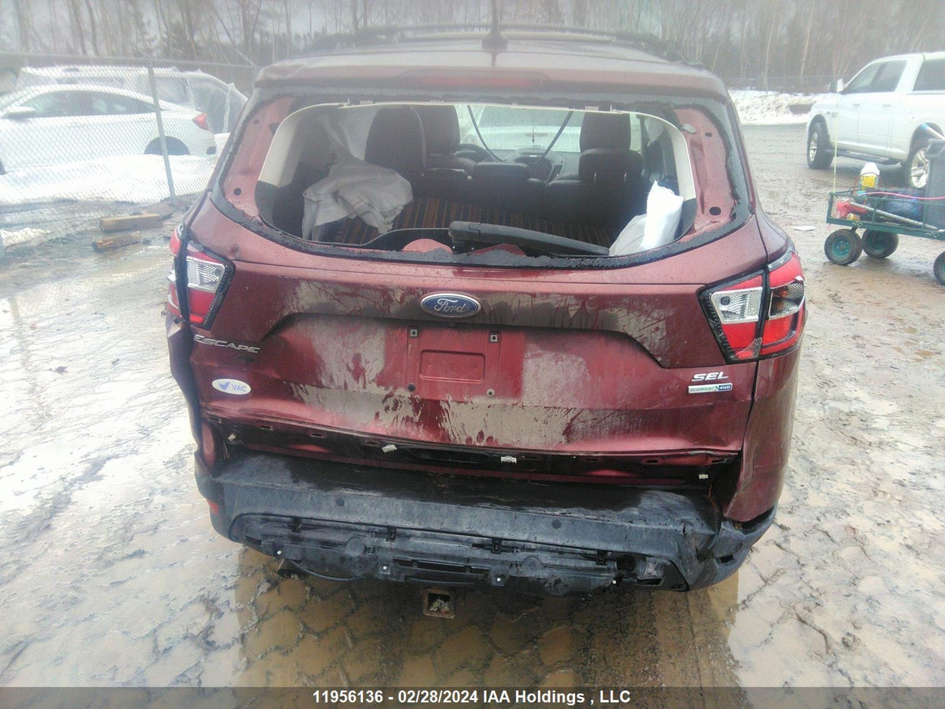 Photo 15 VIN: 1FMCU9HD2JUA13674 - FORD ESCAPE 