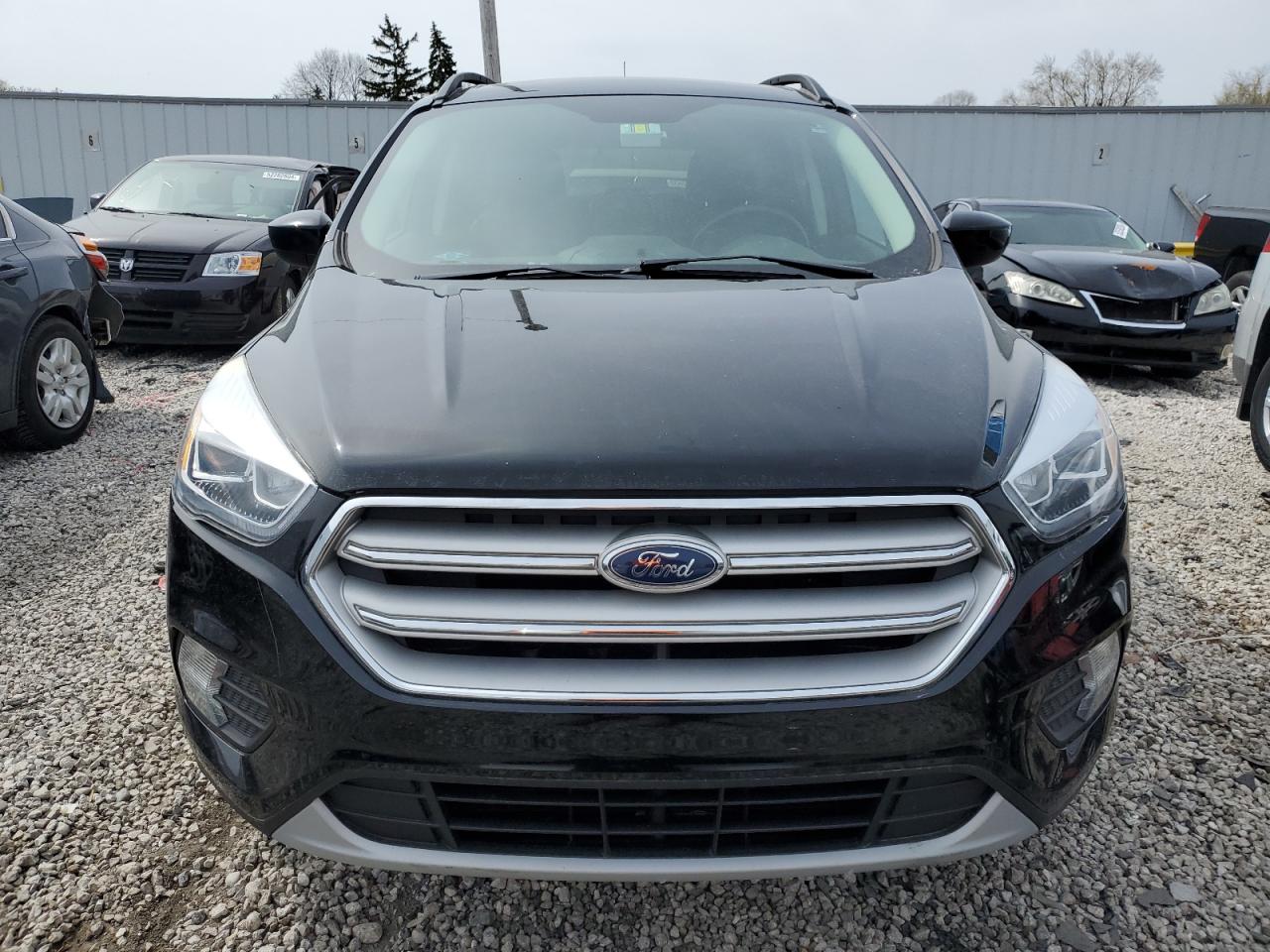 Photo 4 VIN: 1FMCU9HD2JUB94632 - FORD ESCAPE 