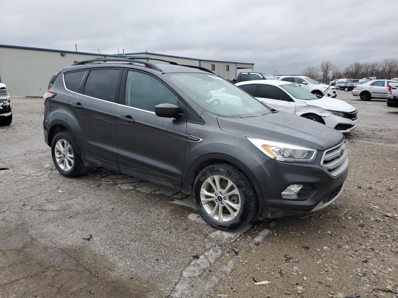 Photo 3 VIN: 1FMCU9HD3JUB83512 - FORD ESCAPE 