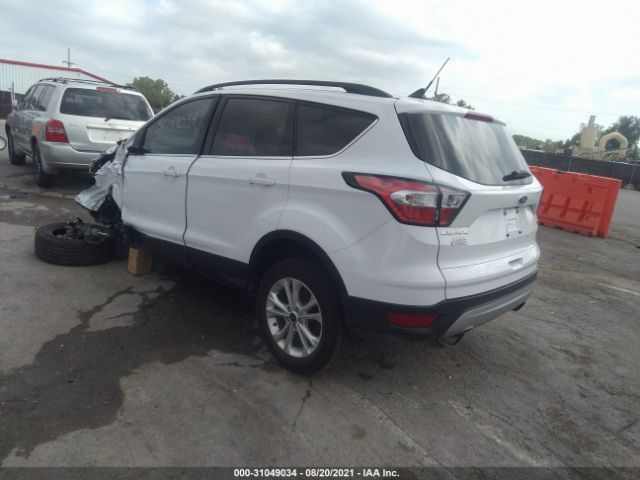 Photo 2 VIN: 1FMCU9HD3JUC48102 - FORD ESCAPE 