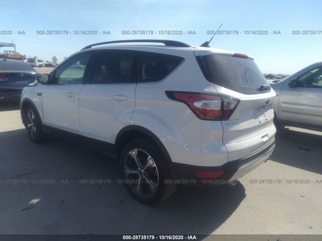 Photo 2 VIN: 1FMCU9HD4JUB83051 - FORD ESCAPE 