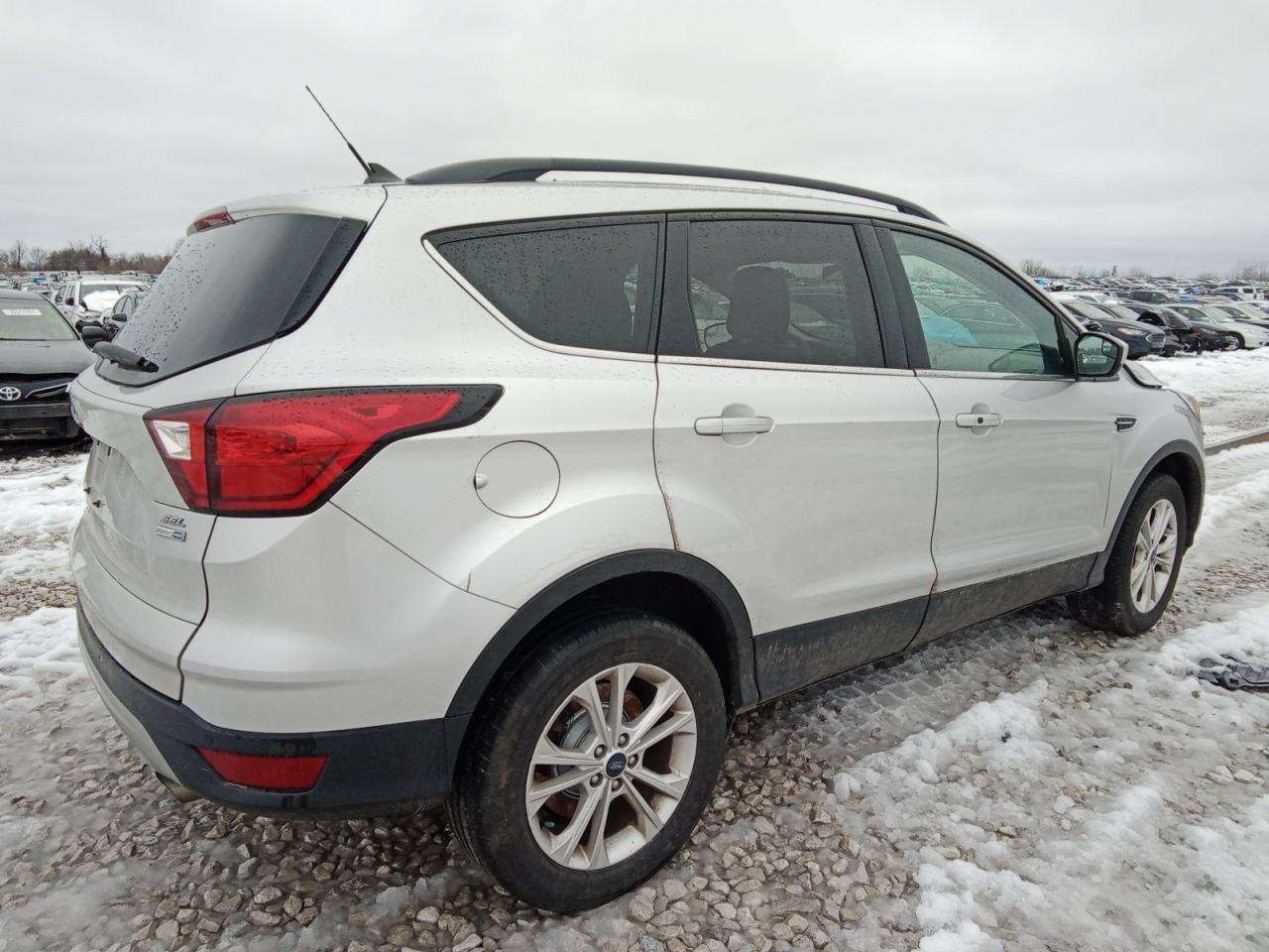 Photo 2 VIN: 1FMCU9HD4KUB56143 - FORD ESCAPE 