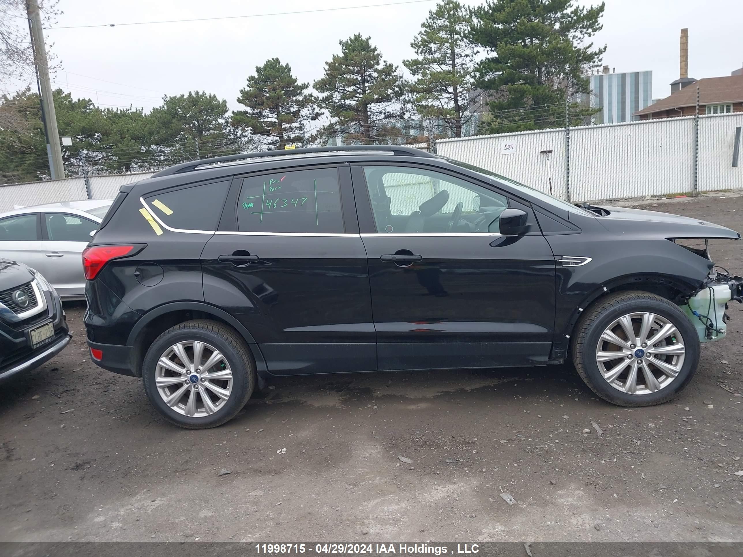 Photo 13 VIN: 1FMCU9HD4KUB71046 - FORD ESCAPE 