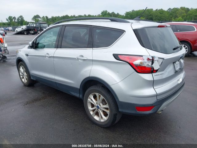 Photo 2 VIN: 1FMCU9HD5JUA59712 - FORD ESCAPE 