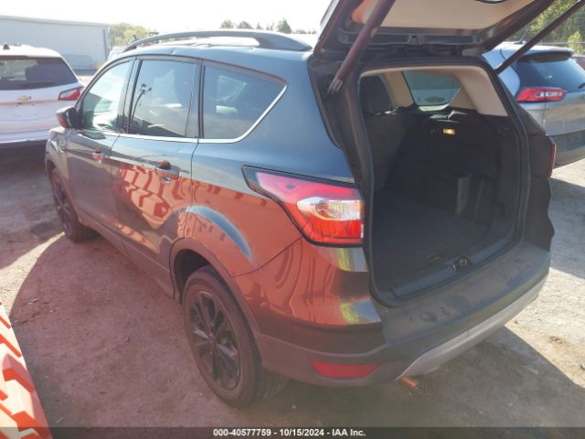 Photo 2 VIN: 1FMCU9HD5JUB66209 - FORD ESCAPE 