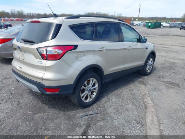 Photo 3 VIN: 1FMCU9HD5JUB94270 - FORD ESCAPE 