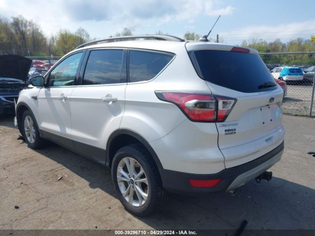 Photo 2 VIN: 1FMCU9HD5JUC43323 - FORD ESCAPE 