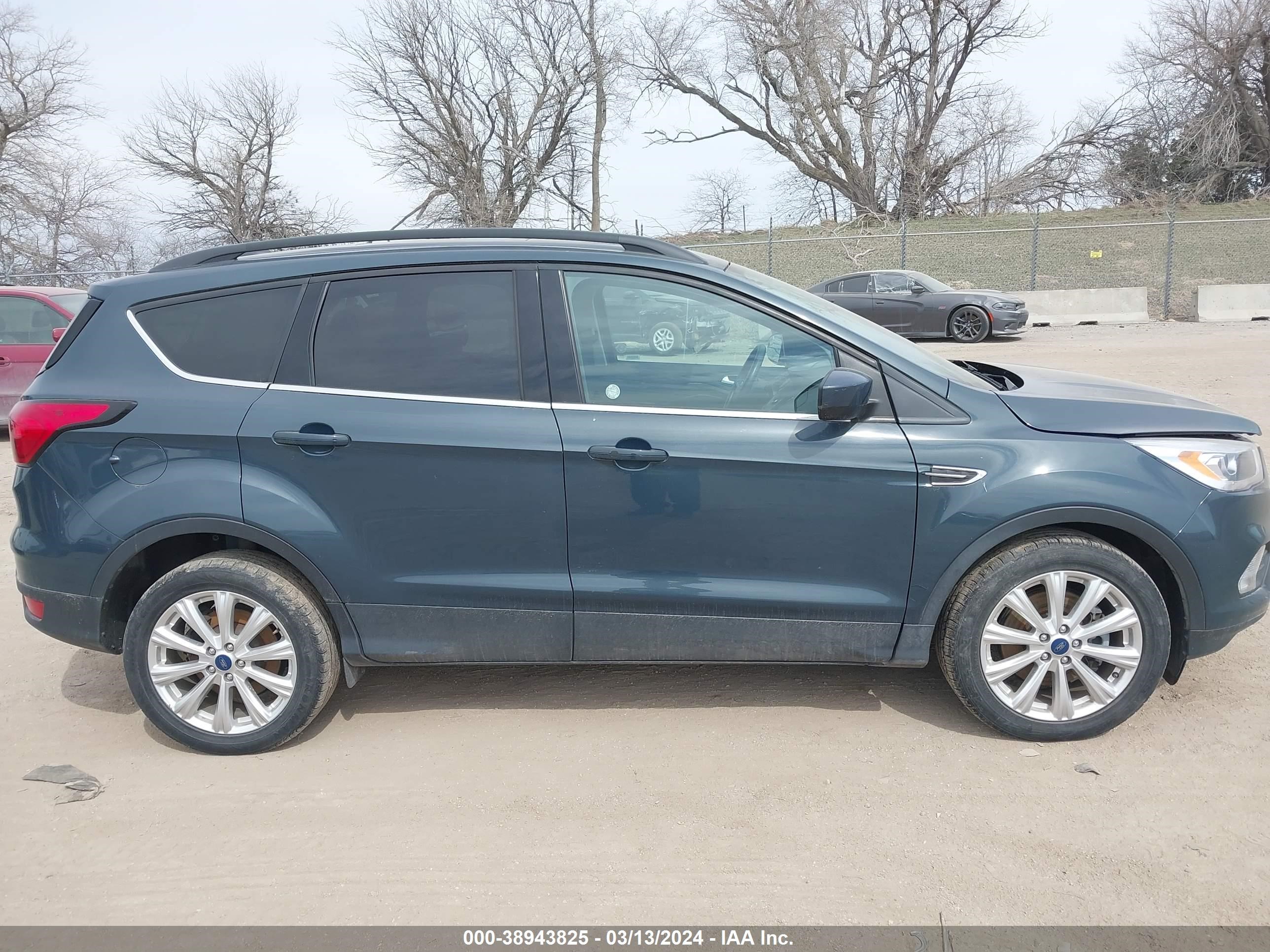 Photo 12 VIN: 1FMCU9HD5KUA86569 - FORD ESCAPE 