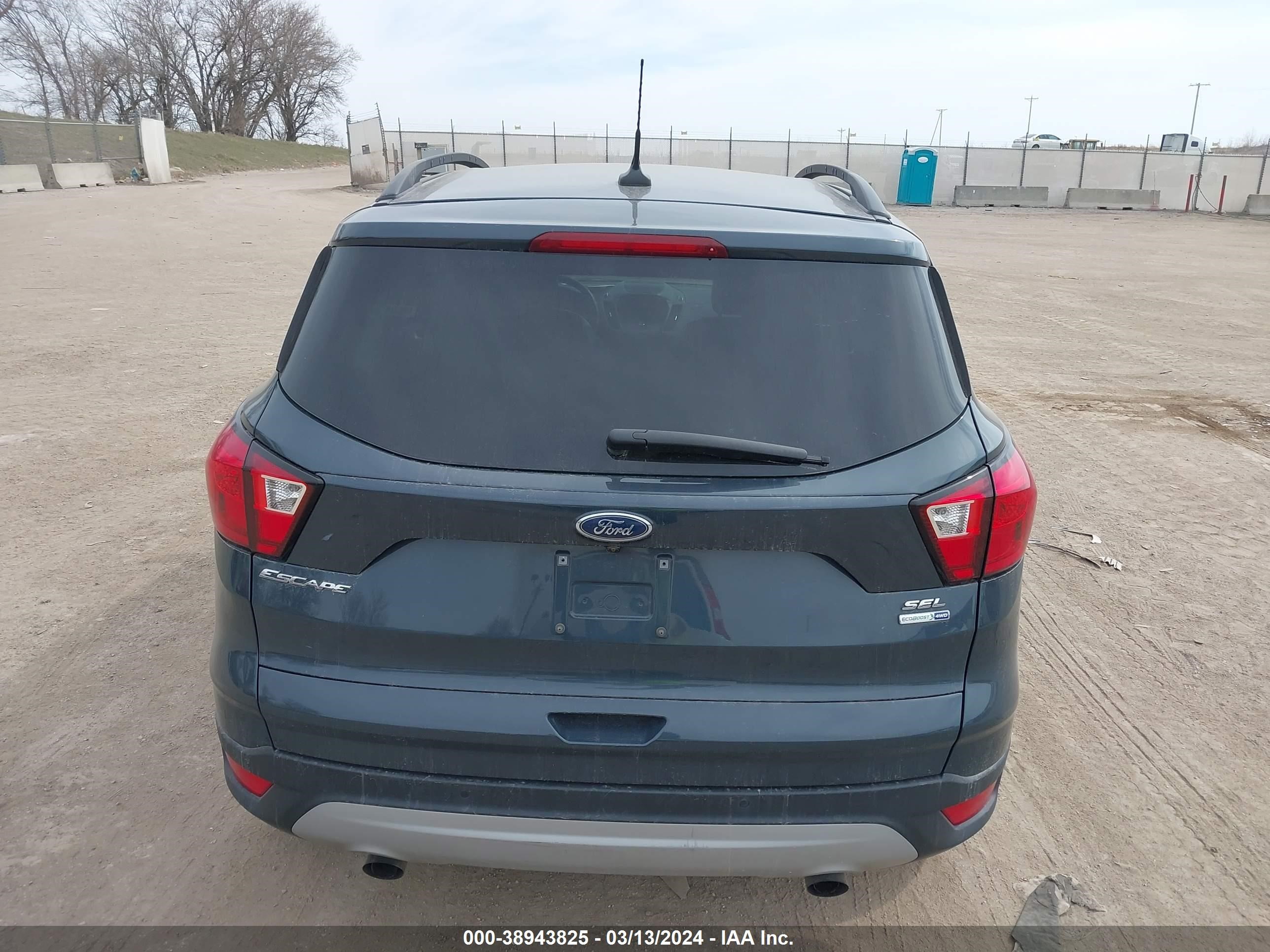 Photo 15 VIN: 1FMCU9HD5KUA86569 - FORD ESCAPE 