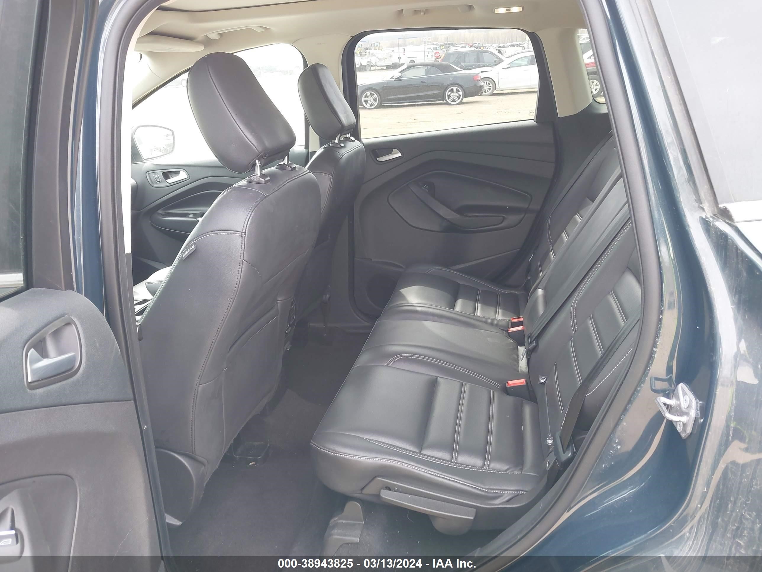 Photo 7 VIN: 1FMCU9HD5KUA86569 - FORD ESCAPE 