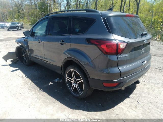 Photo 2 VIN: 1FMCU9HD5KUB18940 - FORD ESCAPE 