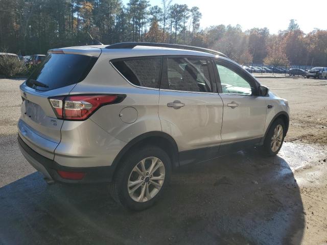 Photo 2 VIN: 1FMCU9HD6JUB87652 - FORD ESCAPE 