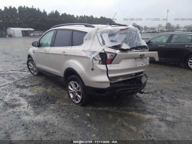 Photo 2 VIN: 1FMCU9HD6JUD06414 - FORD ESCAPE 