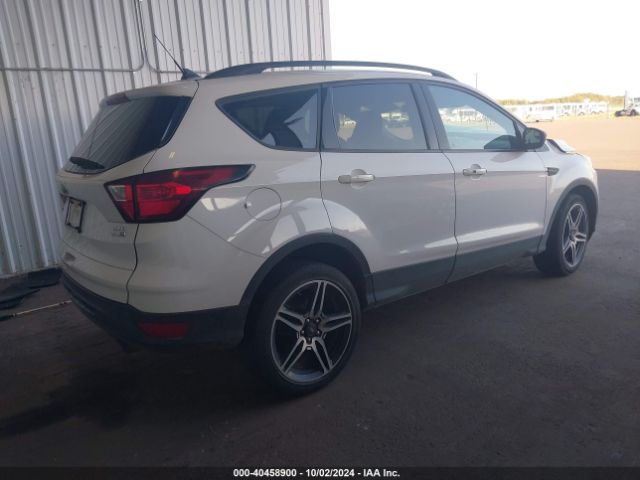 Photo 3 VIN: 1FMCU9HD6KUB04609 - FORD ESCAPE 