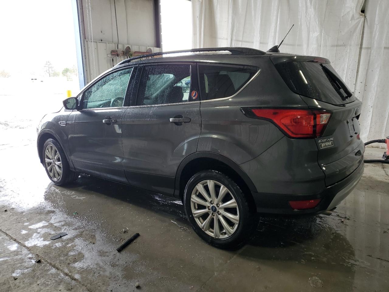 Photo 1 VIN: 1FMCU9HD6KUC18352 - FORD ESCAPE 