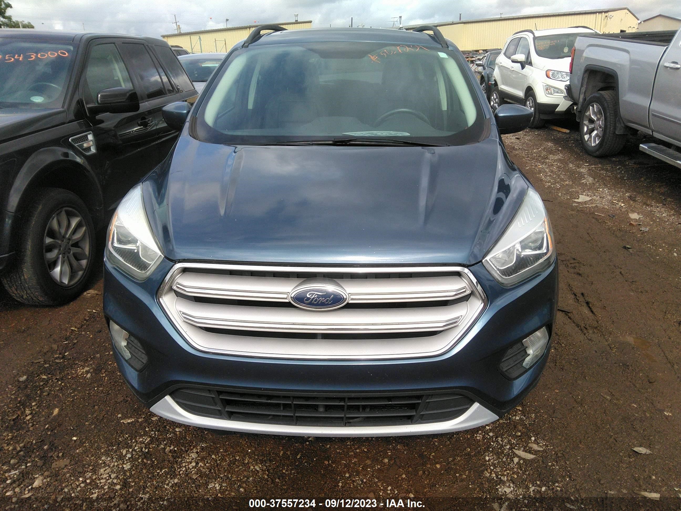 Photo 11 VIN: 1FMCU9HD7JUA99127 - FORD ESCAPE 