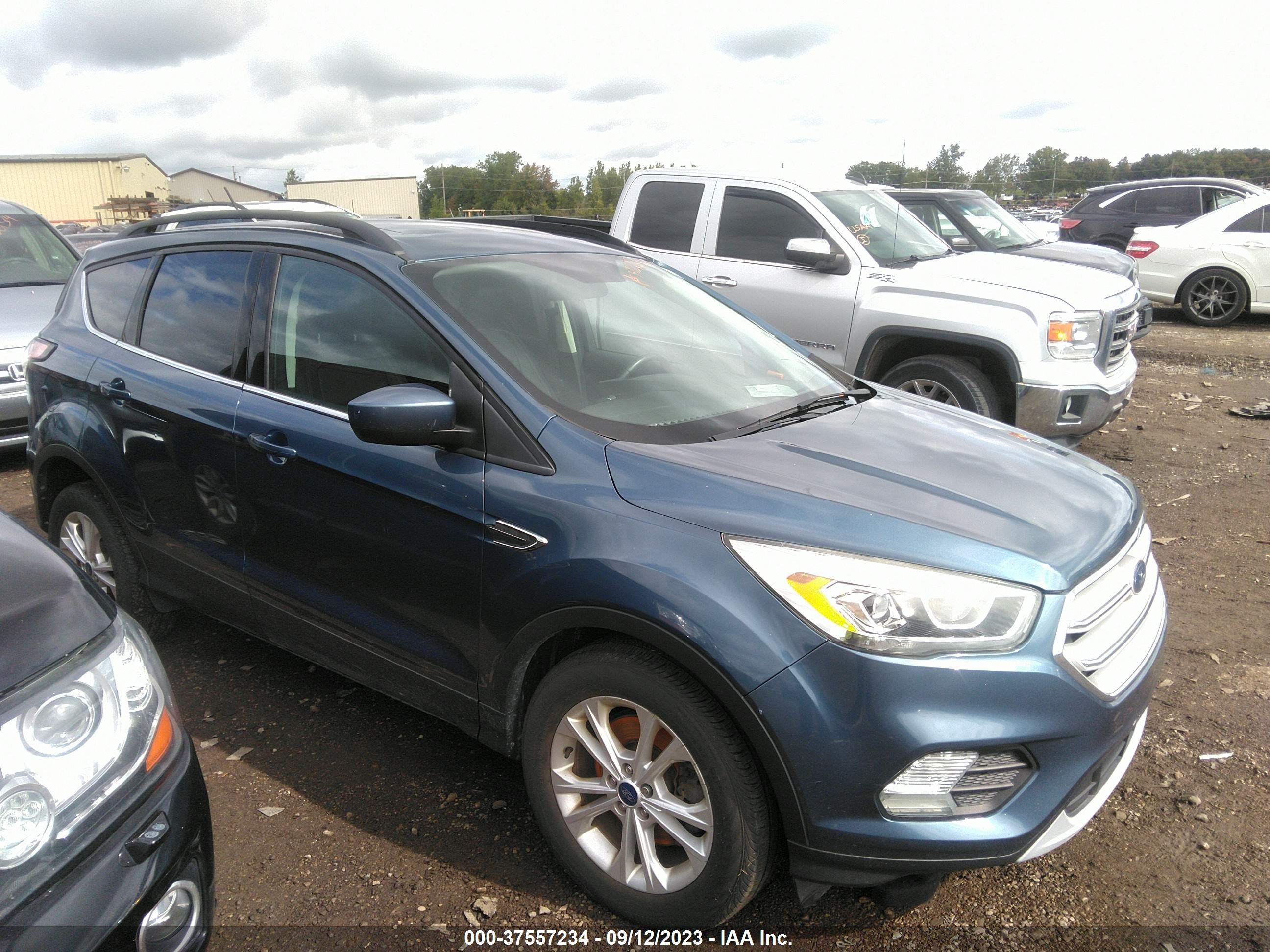 Photo 12 VIN: 1FMCU9HD7JUA99127 - FORD ESCAPE 