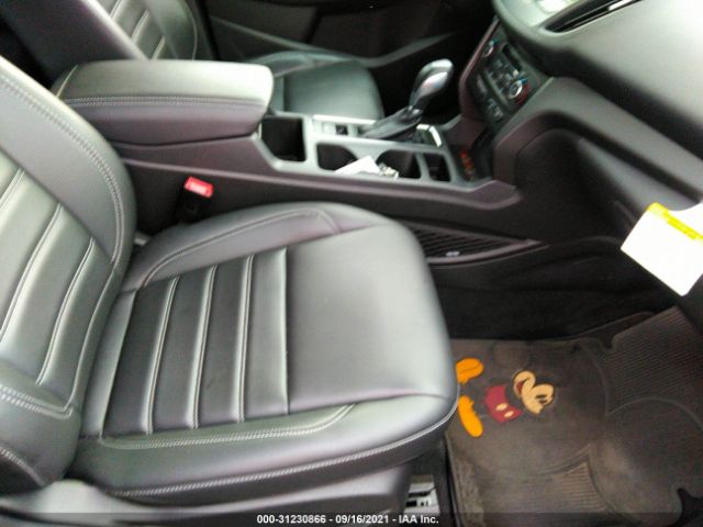 Photo 4 VIN: 1FMCU9HD8KUB73690 - FORD ESCAPE 