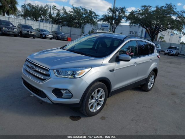 Photo 1 VIN: 1FMCU9HD9JUB70442 - FORD ESCAPE 