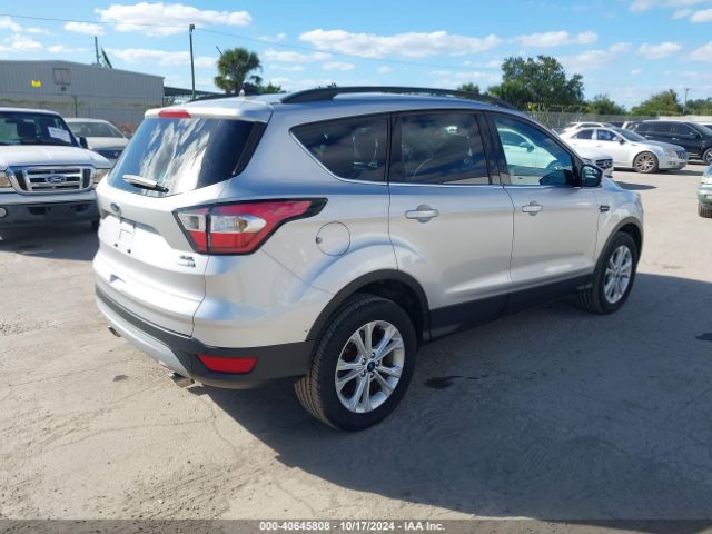 Photo 3 VIN: 1FMCU9HD9JUB70442 - FORD ESCAPE 