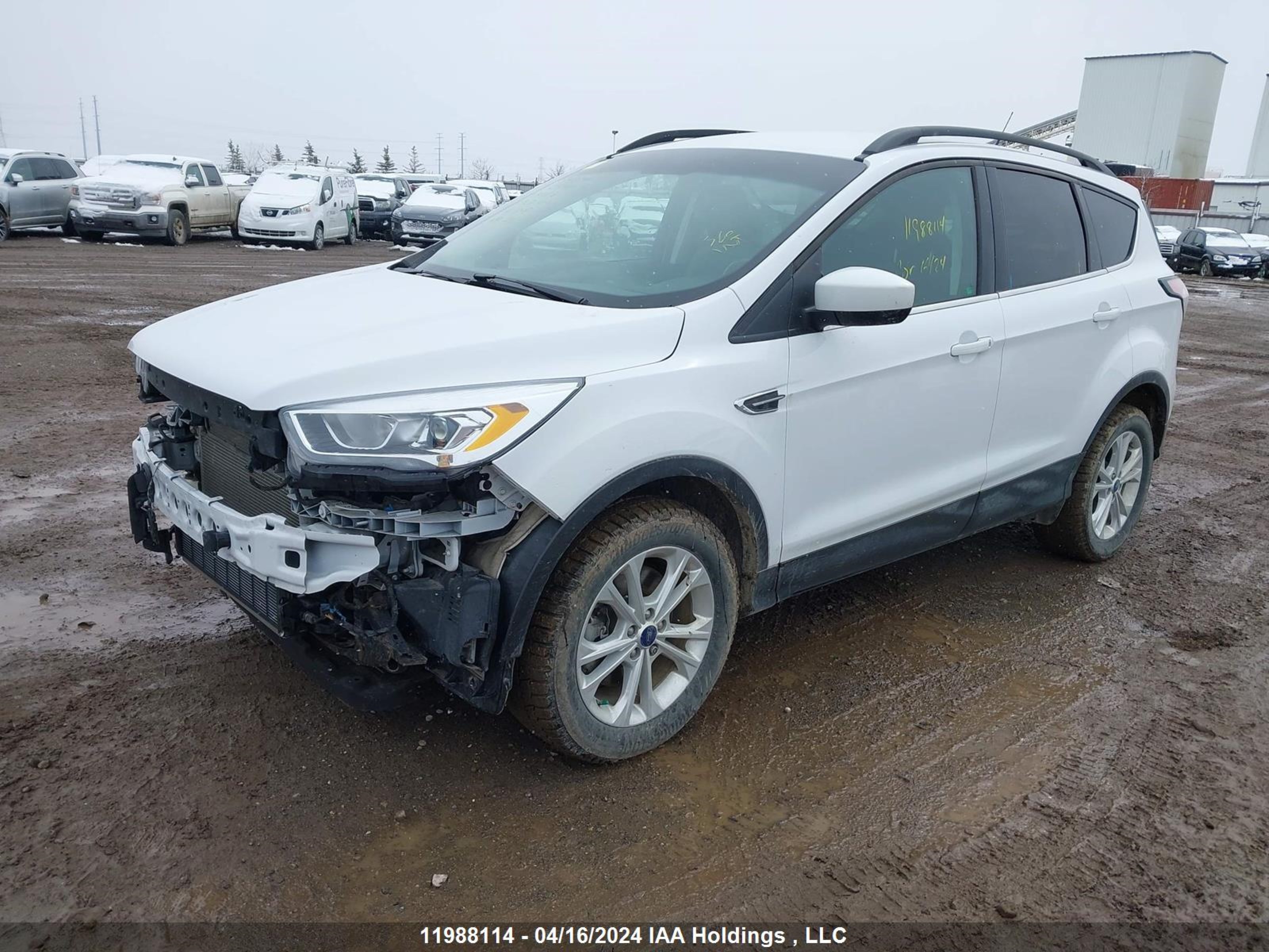 Photo 1 VIN: 1FMCU9HD9JUC23432 - FORD ESCAPE 