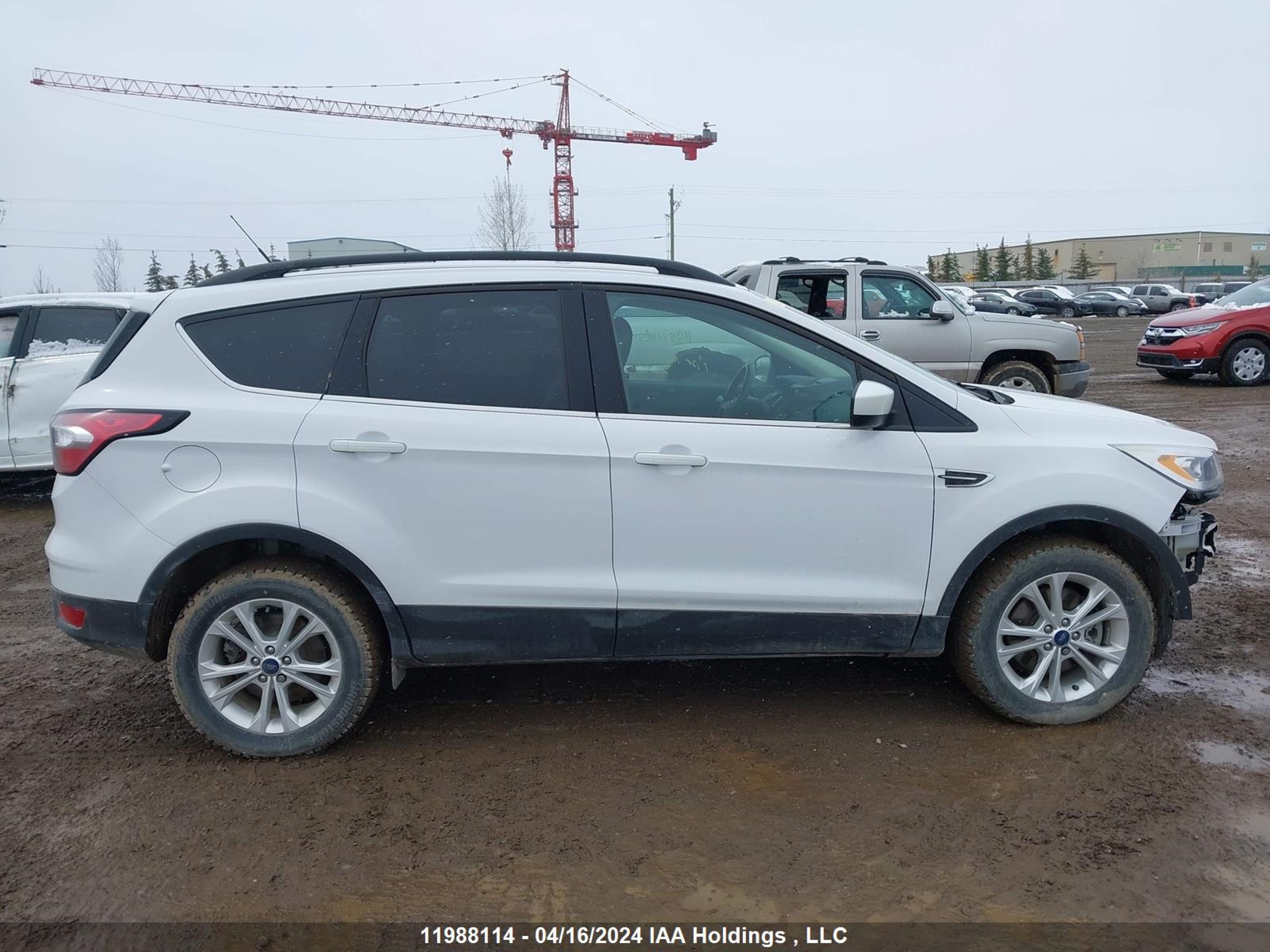 Photo 13 VIN: 1FMCU9HD9JUC23432 - FORD ESCAPE 