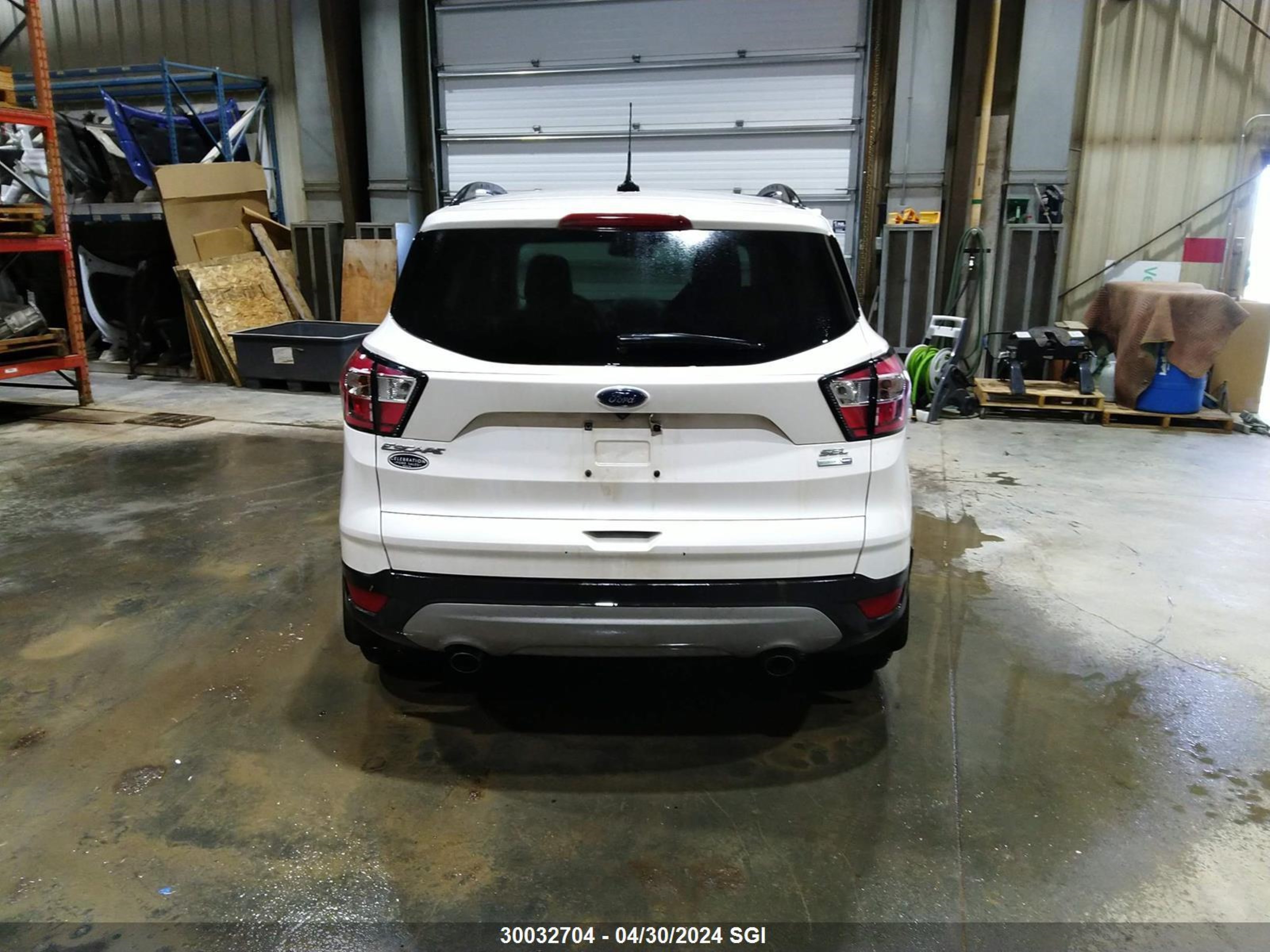 Photo 16 VIN: 1FMCU9HD9JUC97076 - FORD ESCAPE 