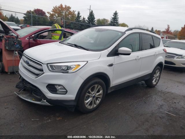 Photo 1 VIN: 1FMCU9HD9KUA32983 - FORD ESCAPE 