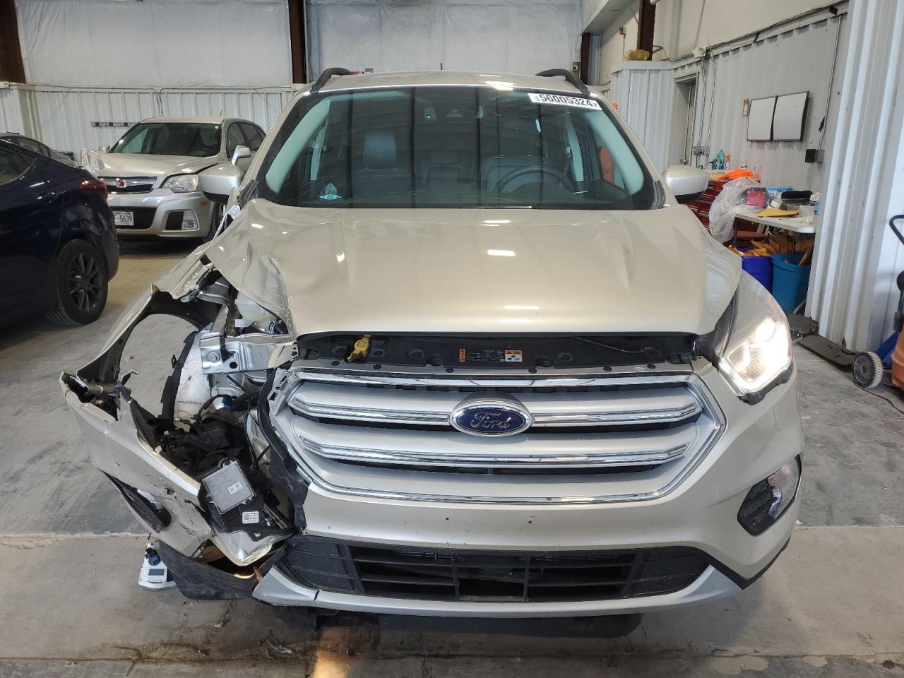 Photo 4 VIN: 1FMCU9HDXJUA34112 - FORD ESCAPE 