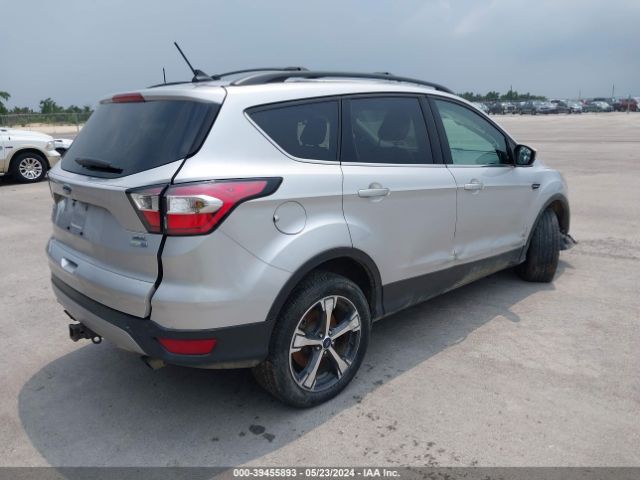 Photo 3 VIN: 1FMCU9HDXJUA49323 - FORD ESCAPE 